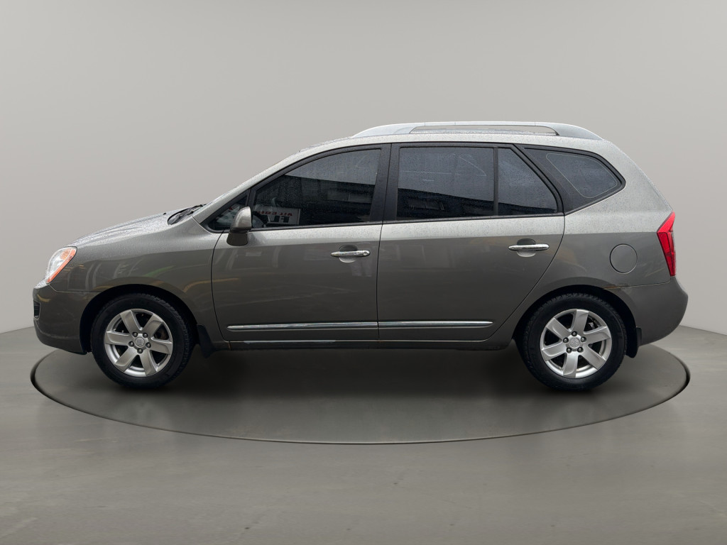 2011 Kia Rondo