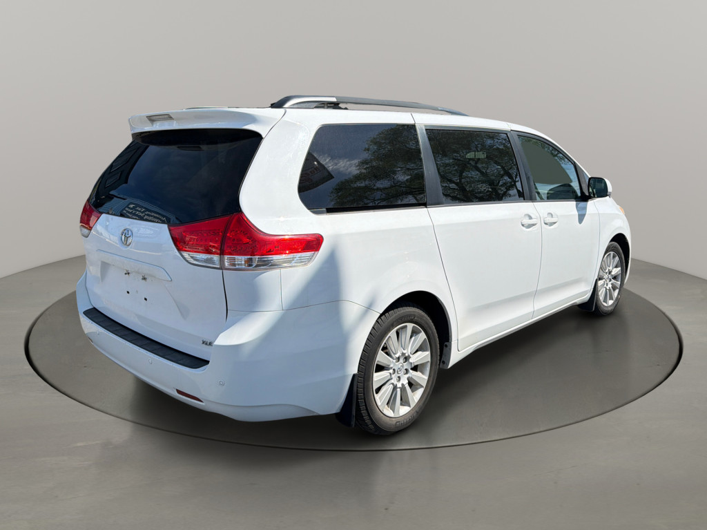 2014 Toyota Sienna