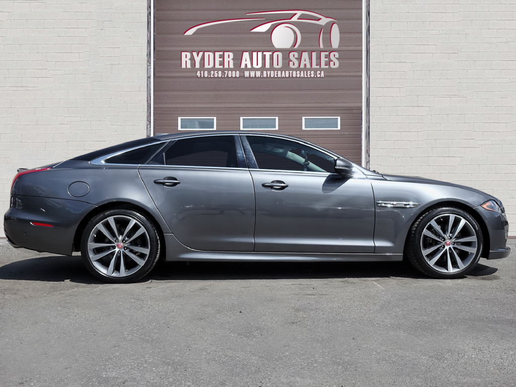 2016 Jaguar XJ