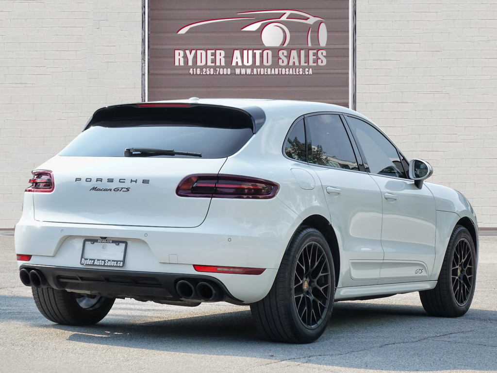 2017 Porsche Macan