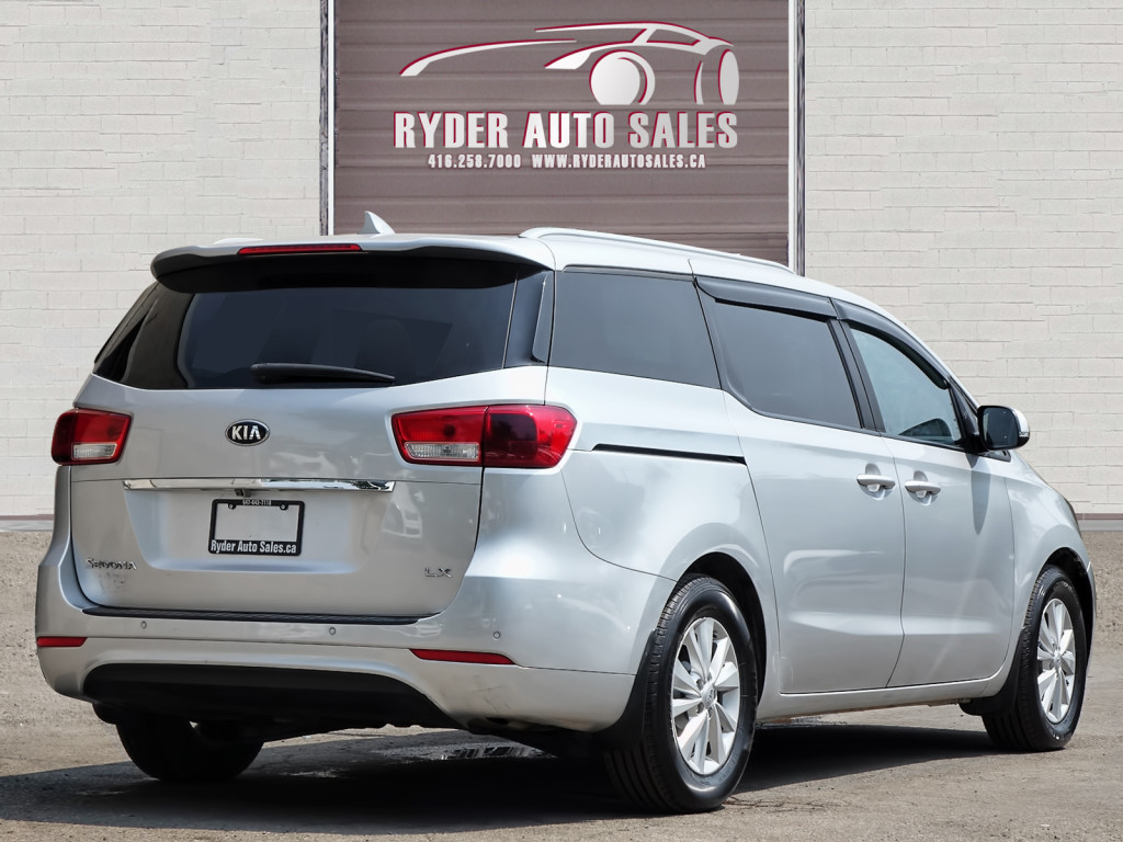 2017 Kia Sedona