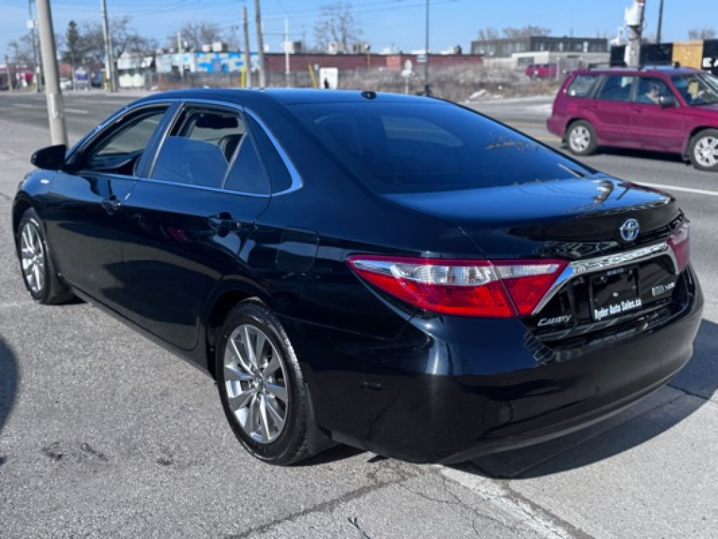 2017 Toyota Camry Hybrid