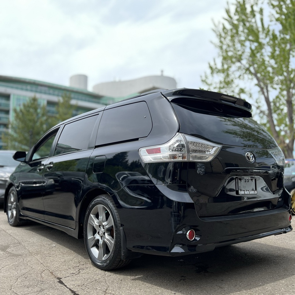 2016 Toyota Sienna
