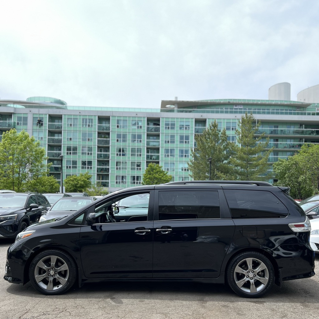 2016 Toyota Sienna
