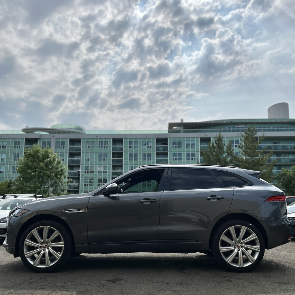 2017 Jaguar F-Pace