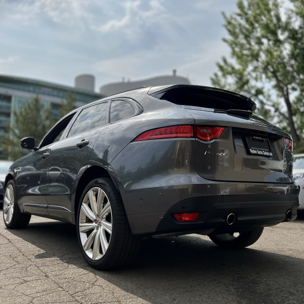 2017 Jaguar F-Pace