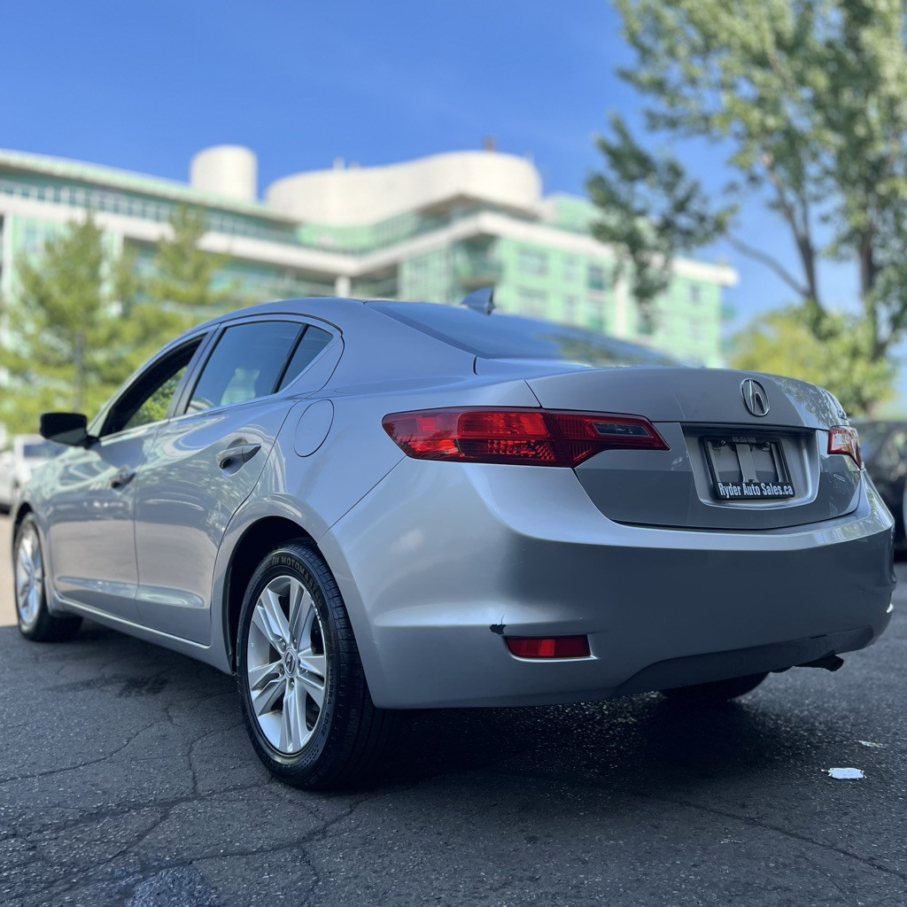 2013 Acura ILX