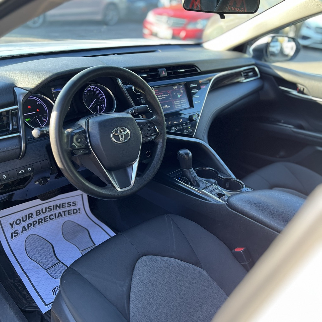 2018 Toyota Camry Hybrid