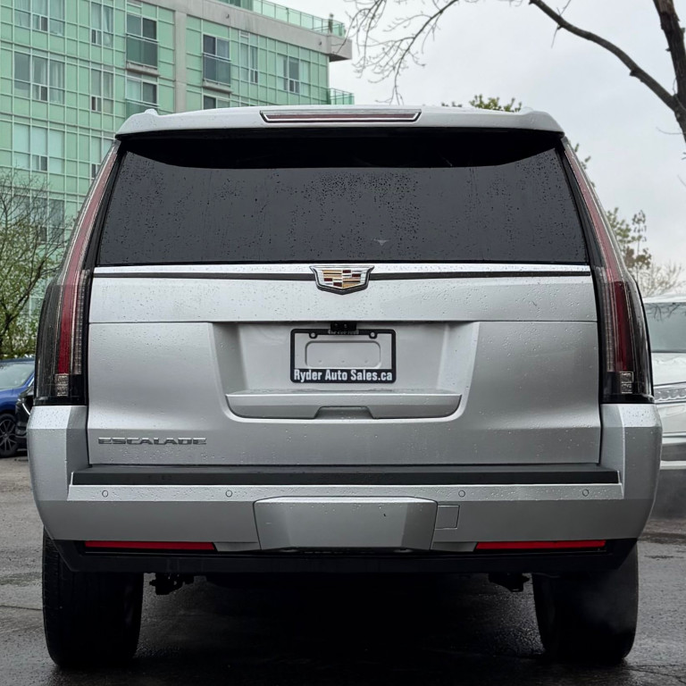 2020 Cadillac Escalade ESV