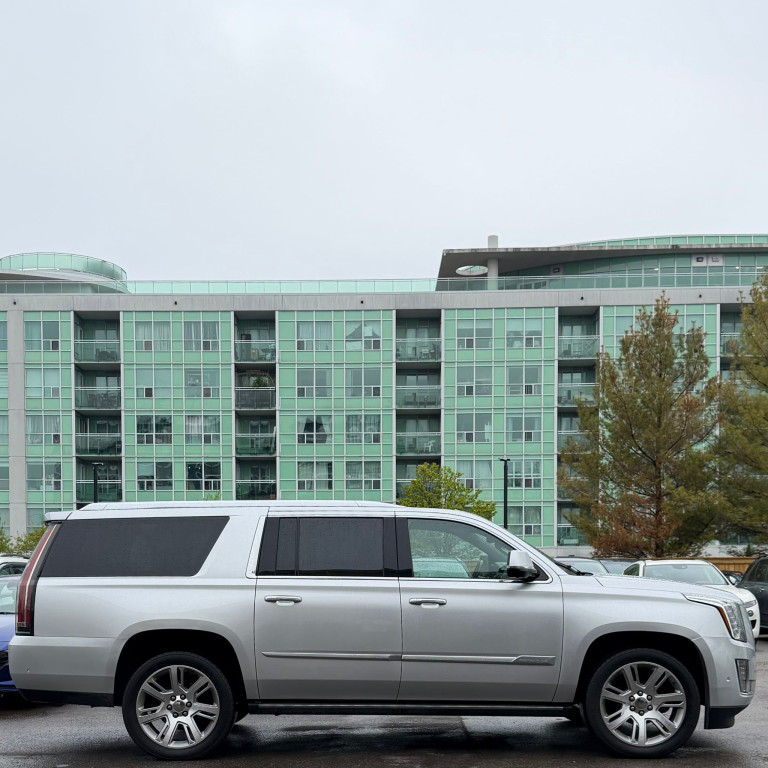 2020 Cadillac Escalade ESV