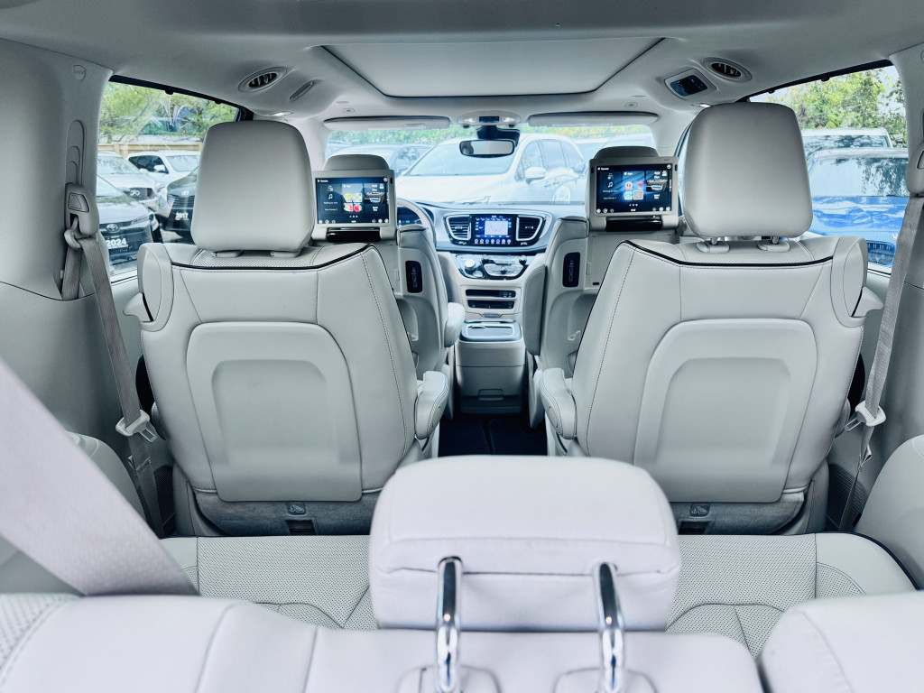 2018 Chrysler Pacifica Hybrid