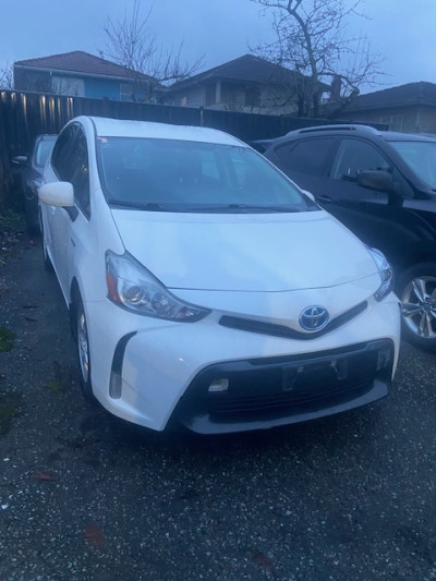 2015 Toyota Prius V