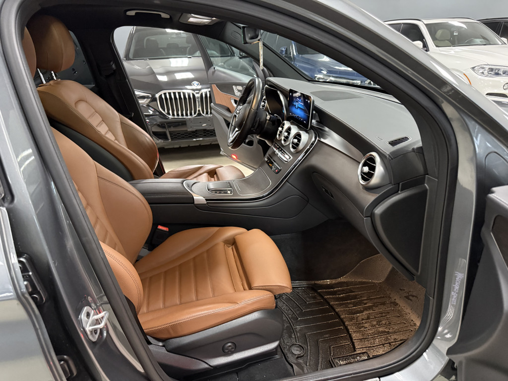 2022 Mercedes-Benz GLC300 4MATIC