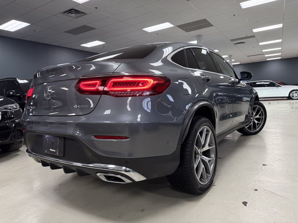 2022 Mercedes-Benz GLC300 4MATIC