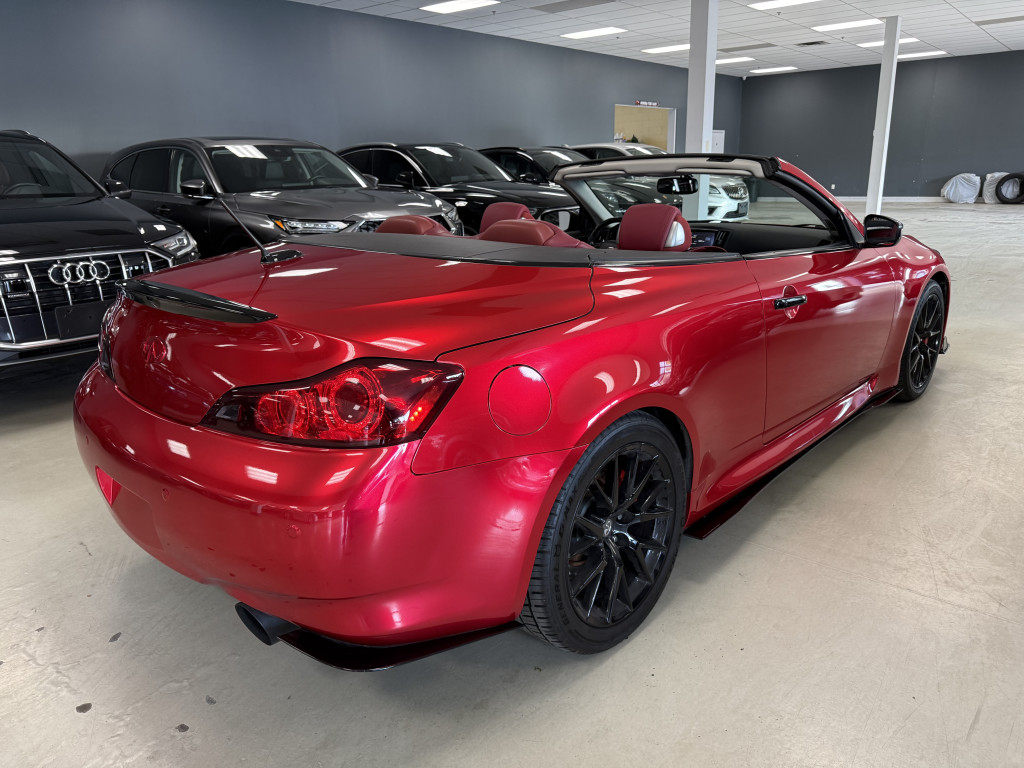 2015 Infiniti Q60