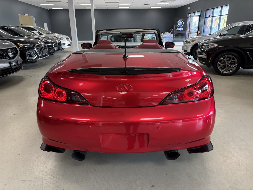 2015 Infiniti Q60