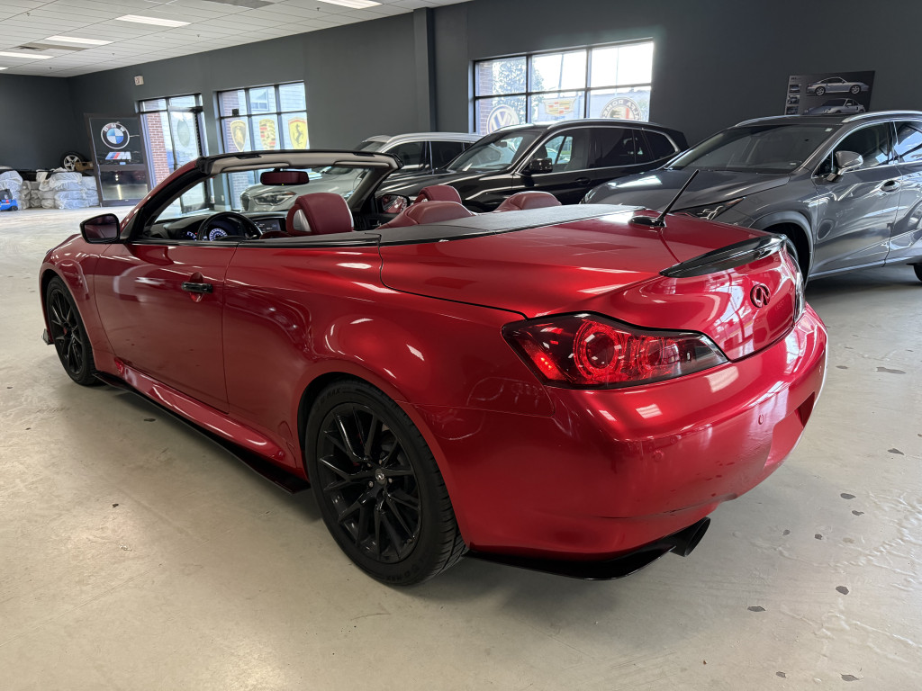 2015 Infiniti Q60