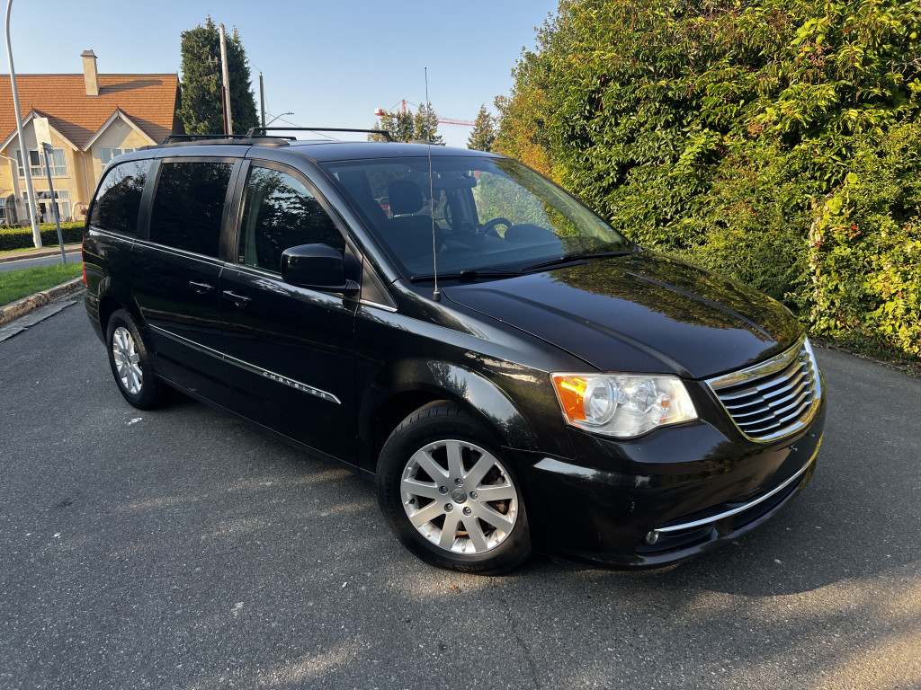 2014 Chrysler Town & Country