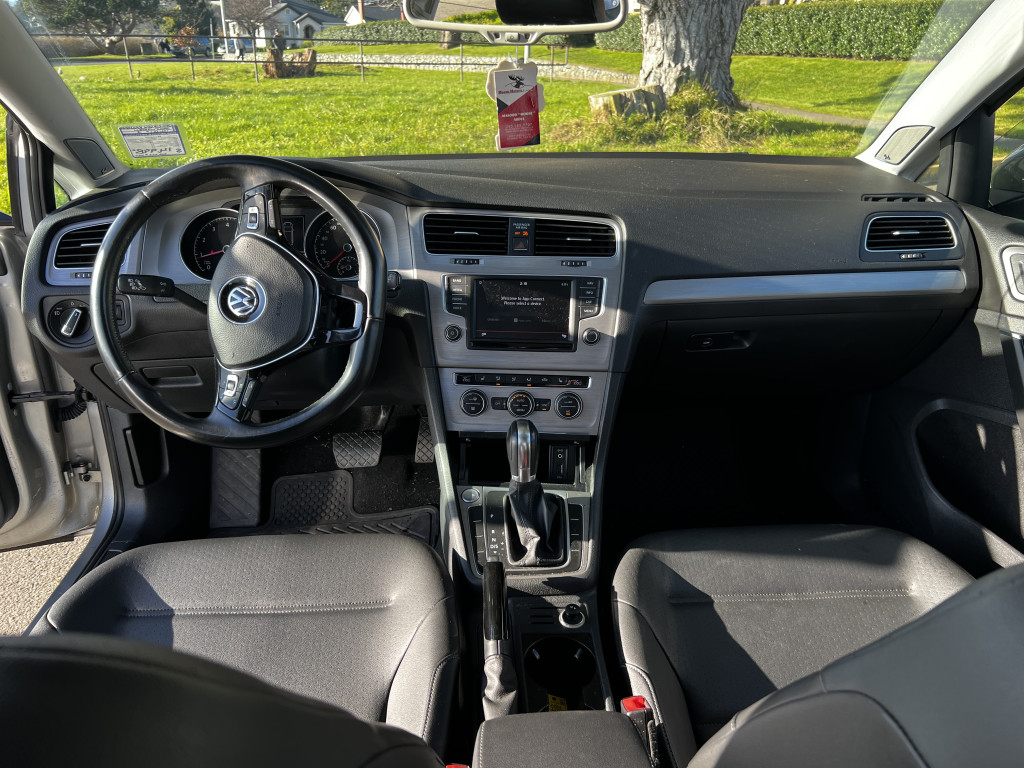 2016 Volkswagen Golf