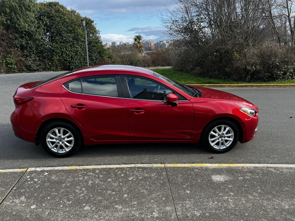 2016 Mazda MAZDA3