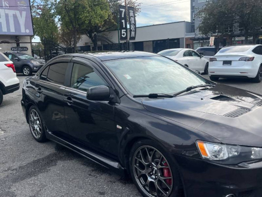 2012 Mitsubishi Lancer Evolution