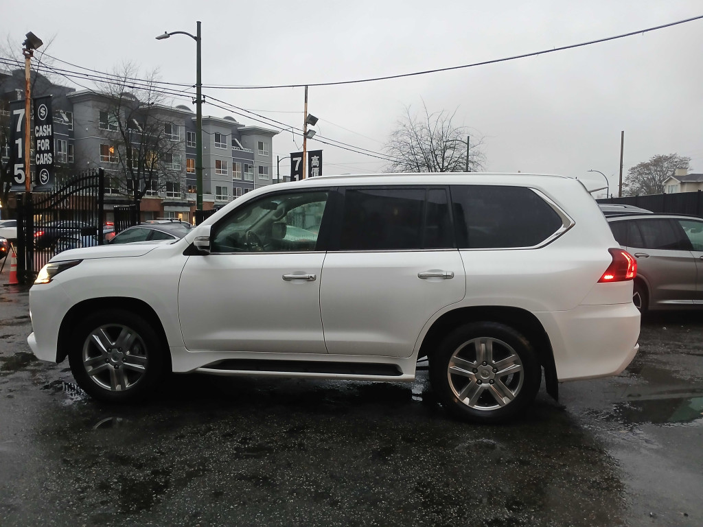 2018 Lexus LX 570