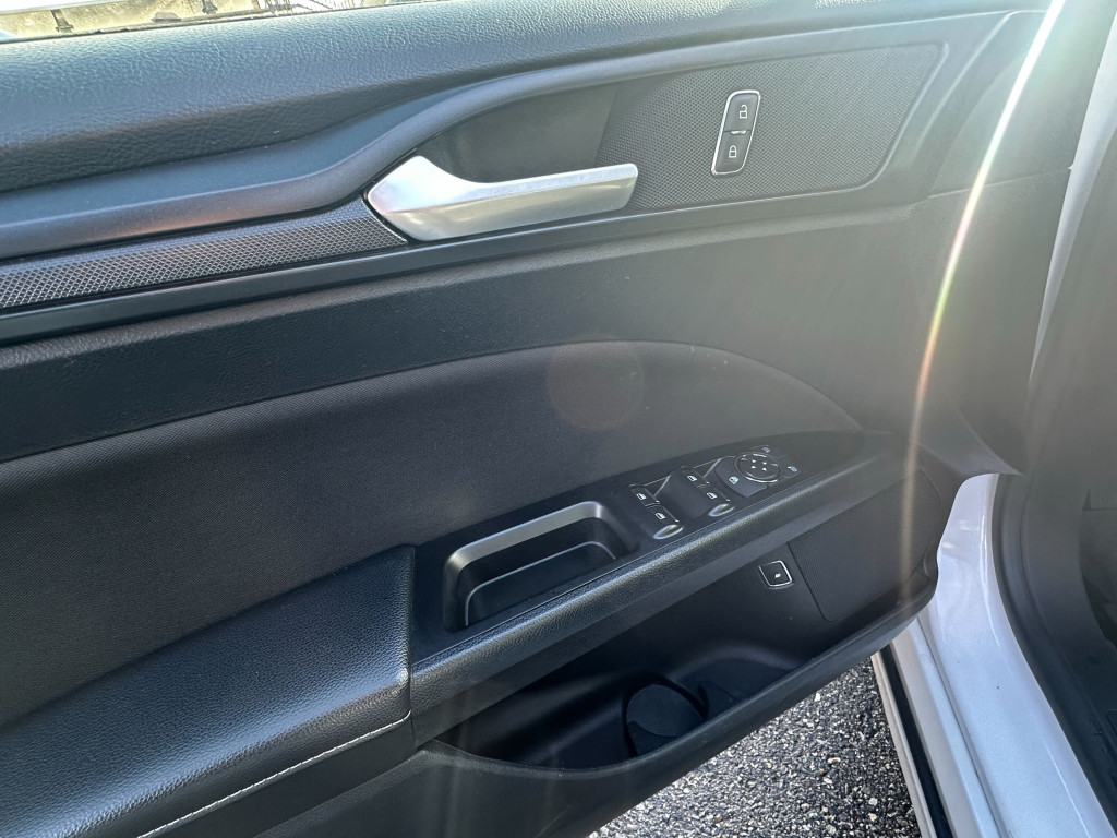 2018 Ford Fusion Hybrid