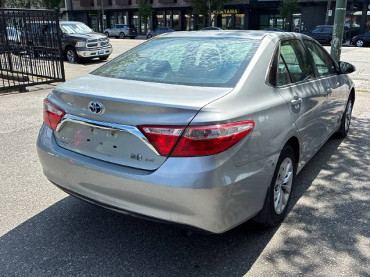 2015 Toyota Camry Hybrid