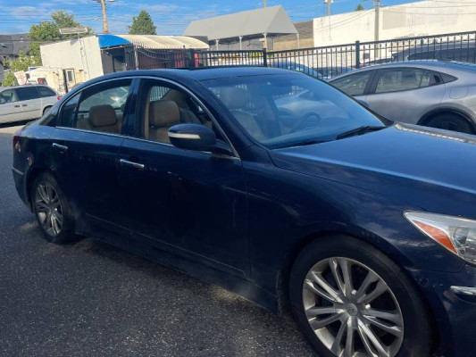 2012 Hyundai Genesis