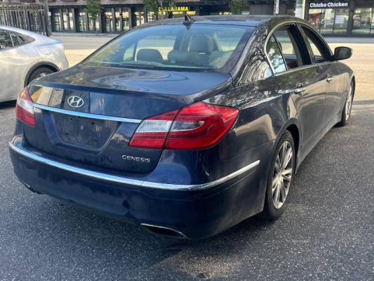 2012 Hyundai Genesis