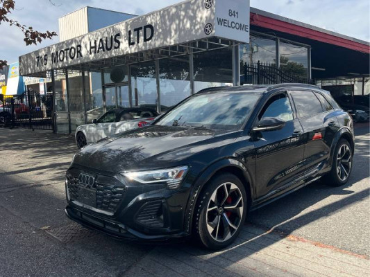 2024 Audi SQ8