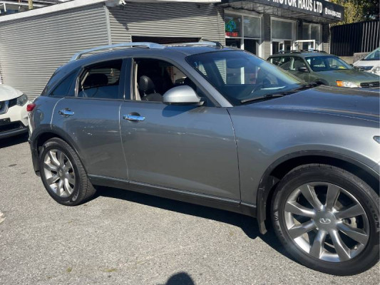 2004 Infiniti FX45
