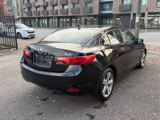 2014 Acura ILX