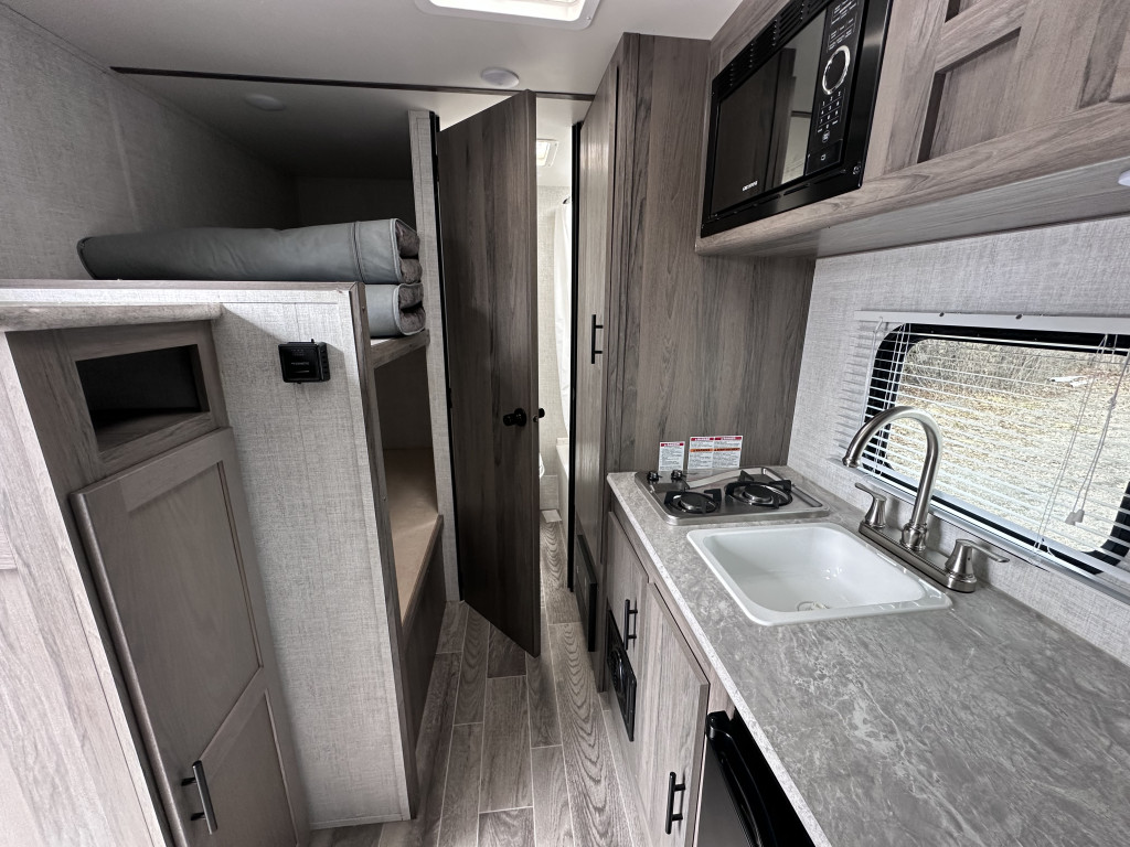 2021 Gulfstream Grand River 18BH