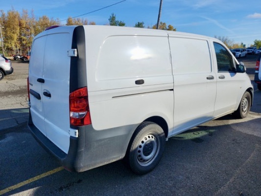 2023 Mercedes-Benz Metris