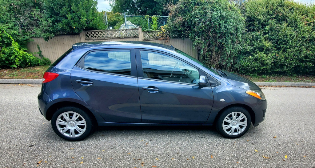 2011 Mazda MAZDA2