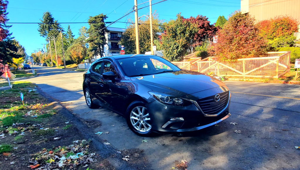 2015 Mazda MAZDA3