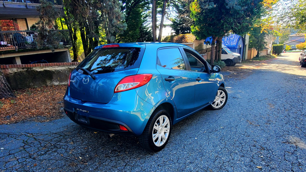 2011 Mazda MAZDA2