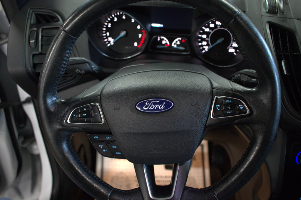 2019-Ford-Escape