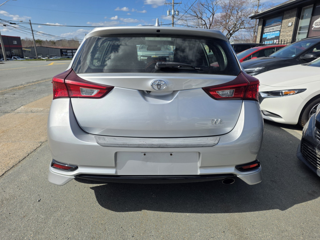 2018 Toyota Corolla IM
