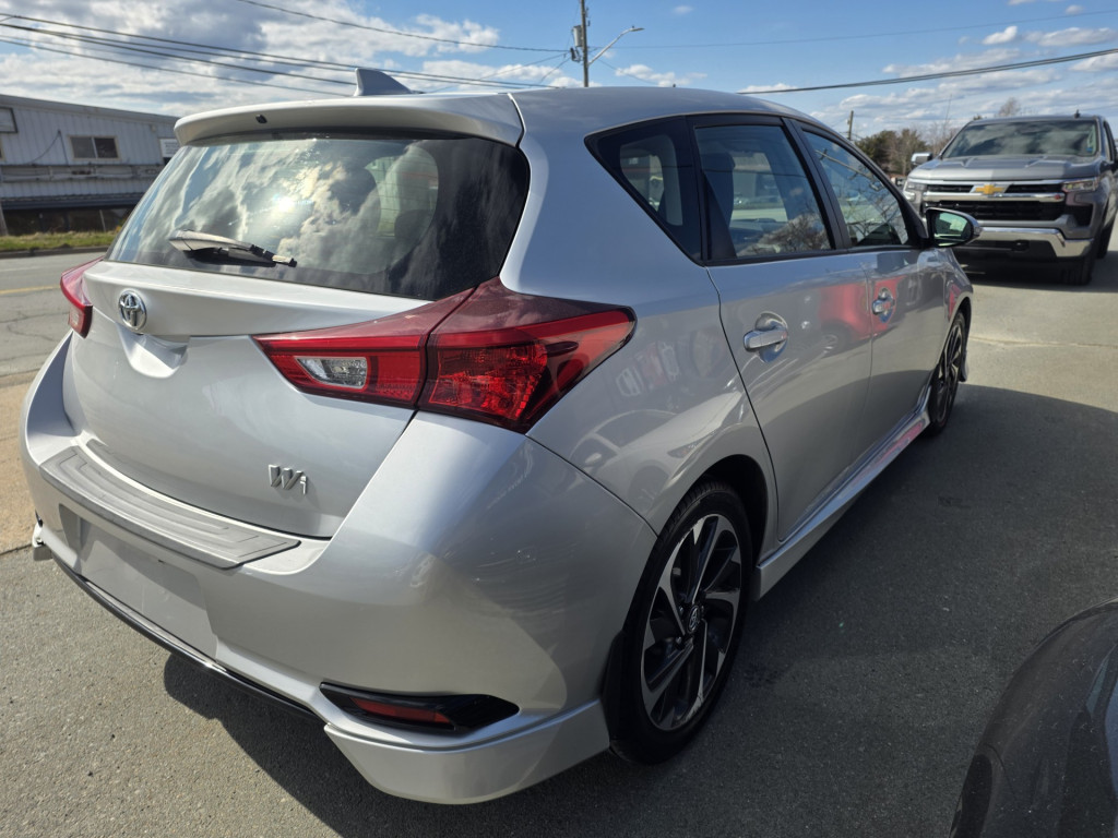 2018 Toyota Corolla IM
