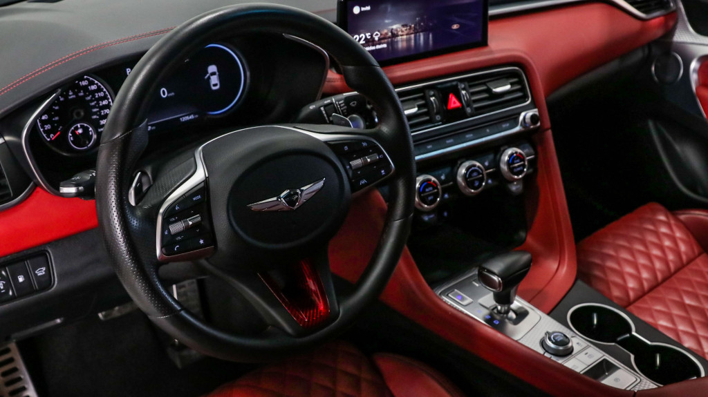 2022 Genesis G70
