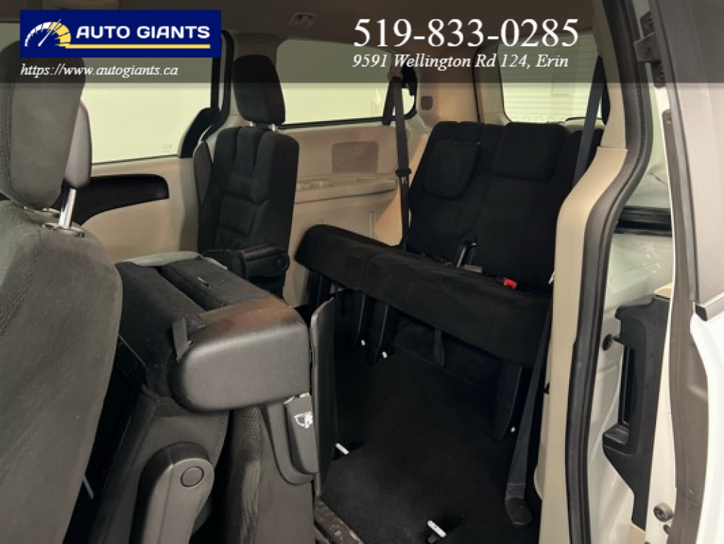 2017 Dodge Grand Caravan | Auto Giants — thumbnail 14