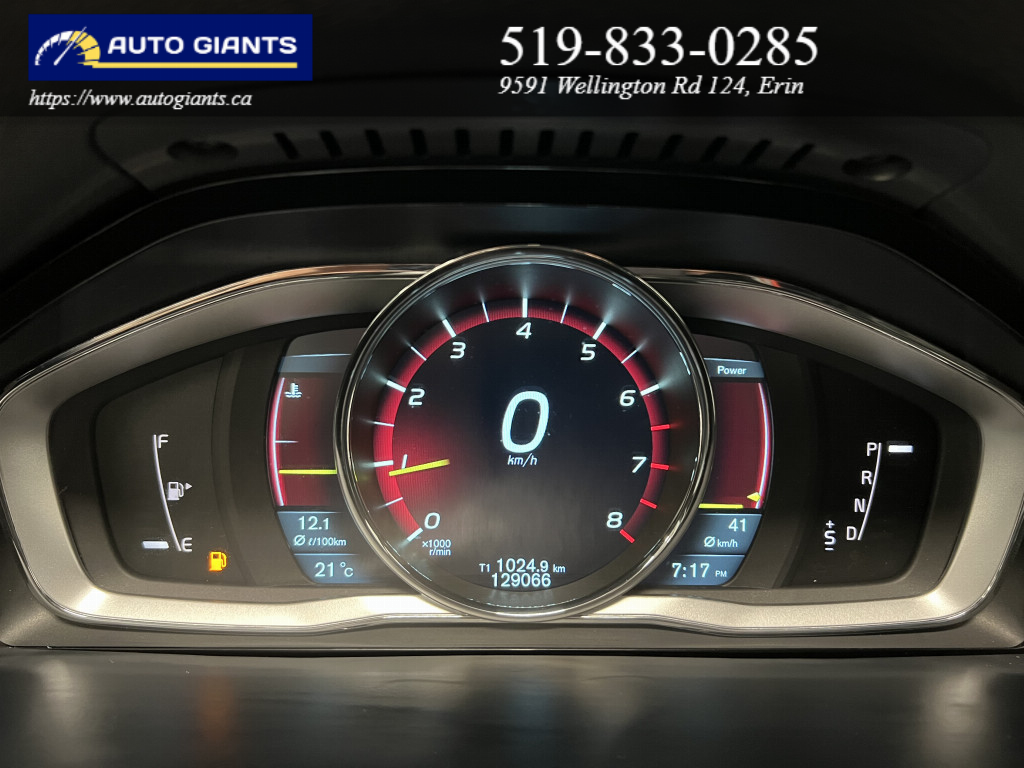 2015 Volvo V60 | Auto Giants — thumbnail 11
