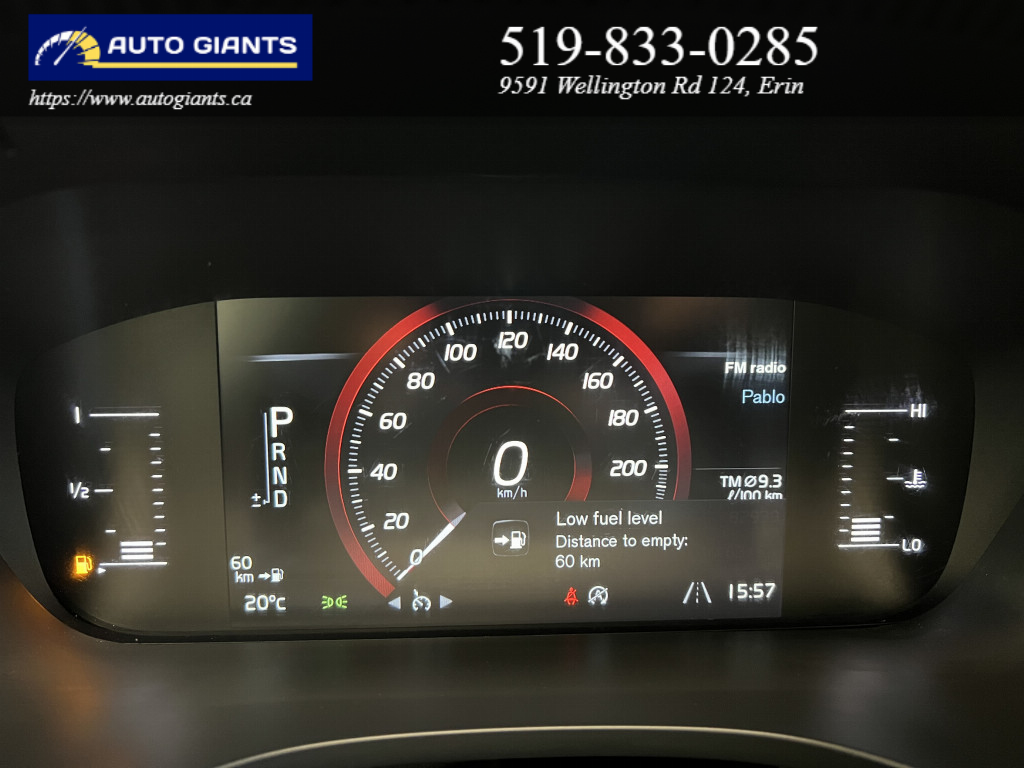 2019 Volvo XC60 | Auto Giants — thumbnail 11