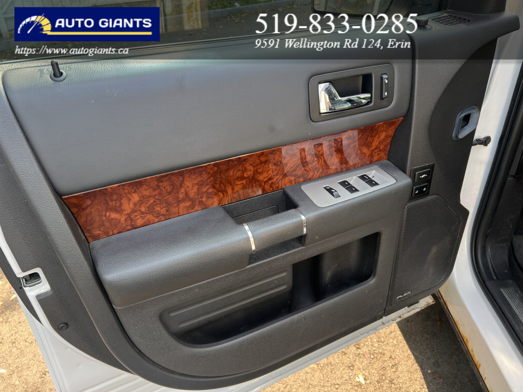 2011 Ford Flex | Auto Giants — thumbnail 10