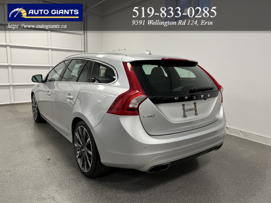 2015 Volvo V60 | Auto Giants — thumbnail 3