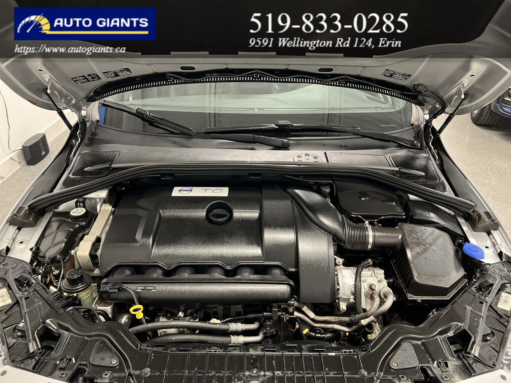 2015 Volvo V60 | Auto Giants — thumbnail 22