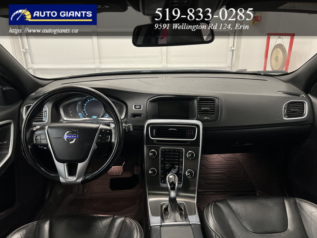2015 Volvo V60 | Auto Giants — thumbnail 13