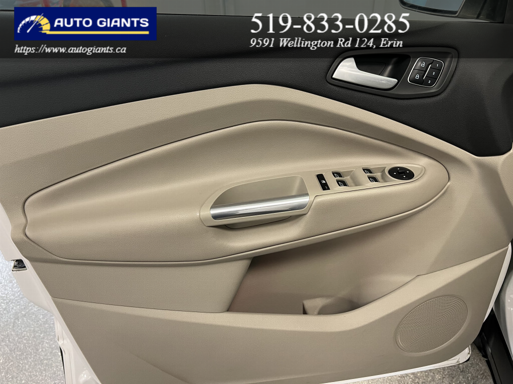 2019 Ford Escape | Auto Giants — thumbnail 8